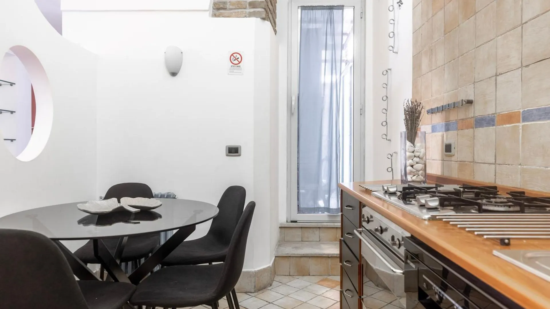 Colosseum Superior Suites Rome 0*,