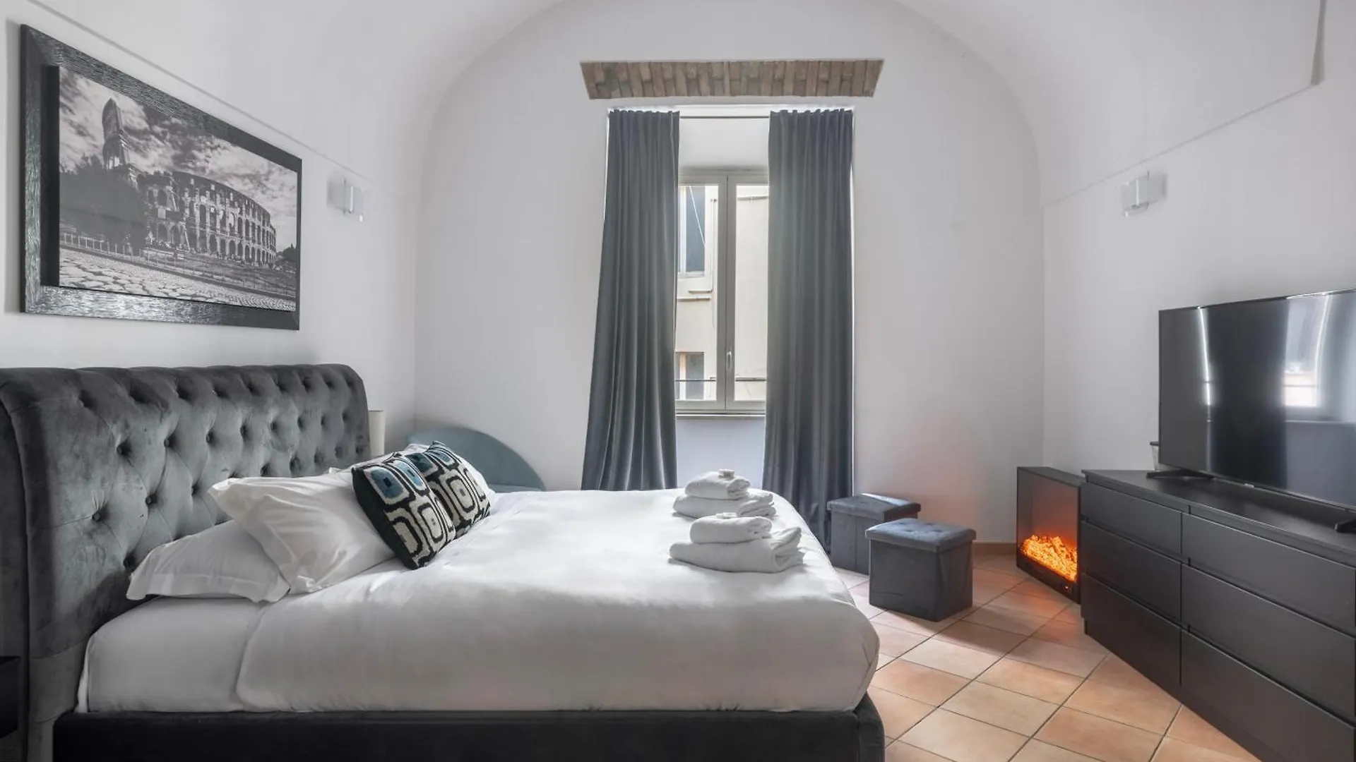 Colosseum Superior Suites Rome
